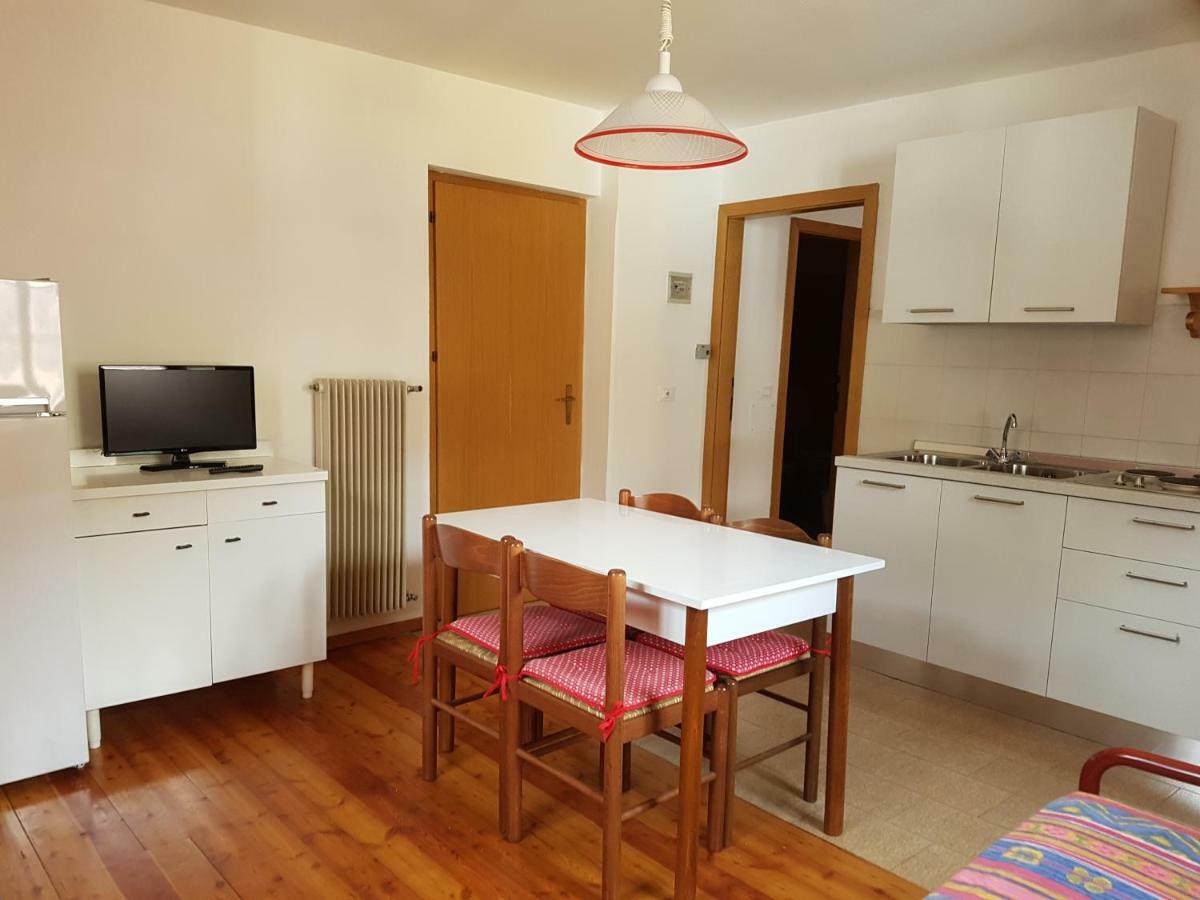 Casa Vacanze La Maddalena Sant'Orsola Exteriör bild